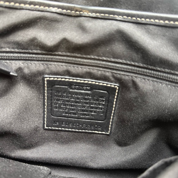 Y2K Coach Hampton Social Signature Flap Shoulder Bag - Picture 16 of 16